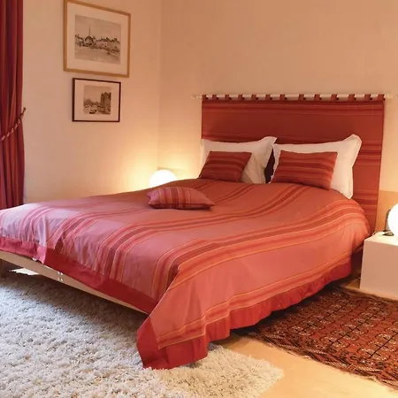 Three-bedroom Holiday In Carteret